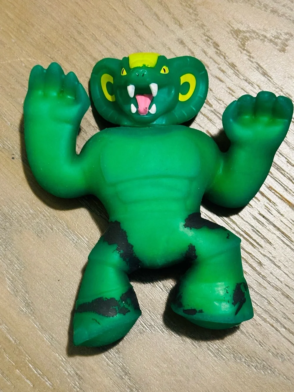 Green Reptile Chew Toy for Pets - Durable Rubber Squeeze Toy